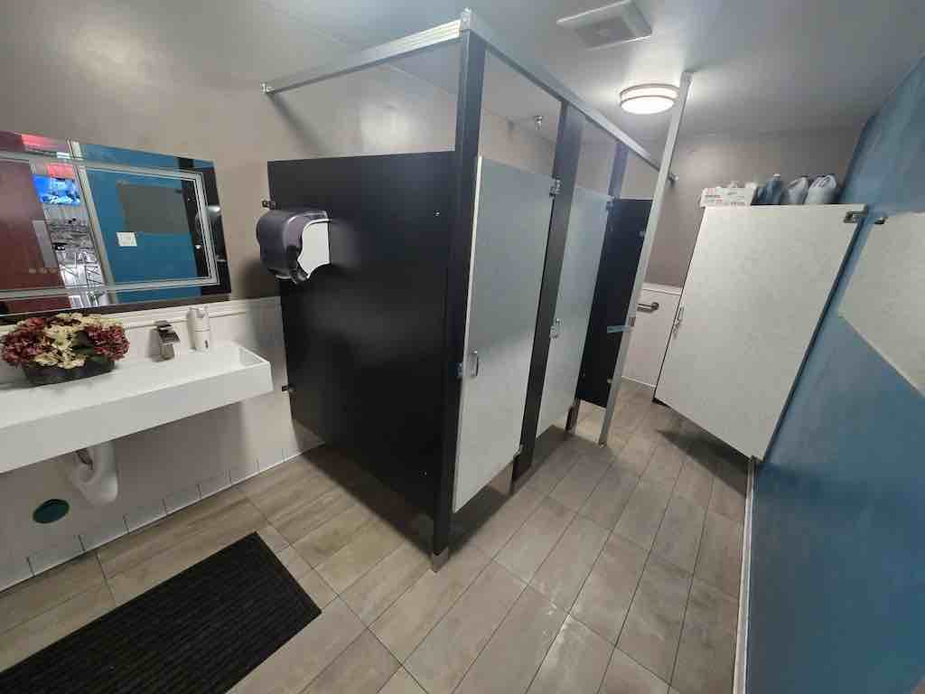 Ladies bathroom at OC Salsa Venue